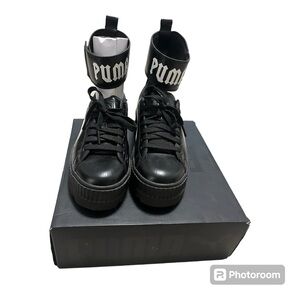Puma Ankle Strap Rihanna Fenty Black White size 9